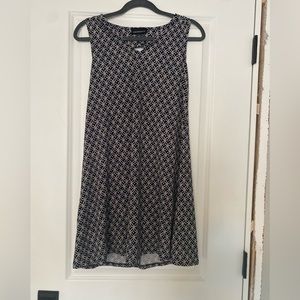 Size small sleeveless dress with cutout in back from stitch fix. Never worn